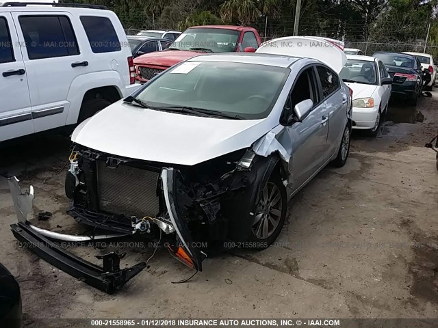 KNAFX4A69F5275293 - 2015 KIA FORTE LX SILVER photo 2