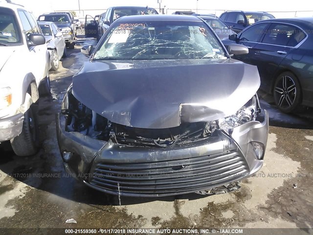 4T1BF1FKXGU256442 - 2016 TOYOTA CAMRY LE/XLE/SE/XSE GRAY photo 6