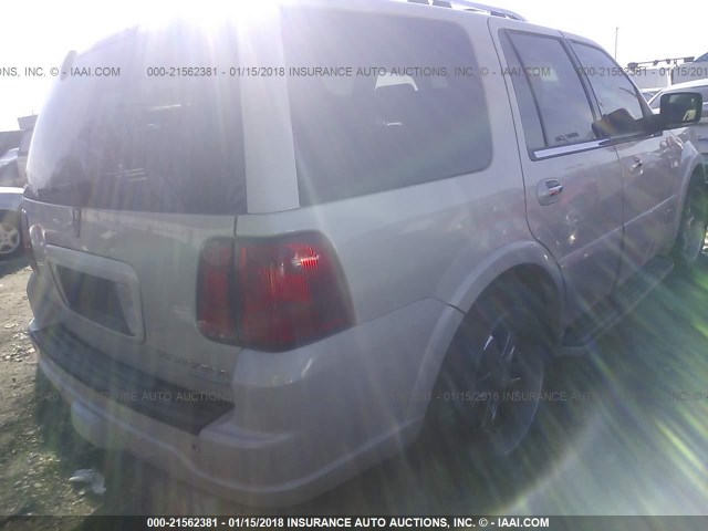 5LMFU28536LJ20952 - 2006 LINCOLN NAVIGATOR CREAM photo 4