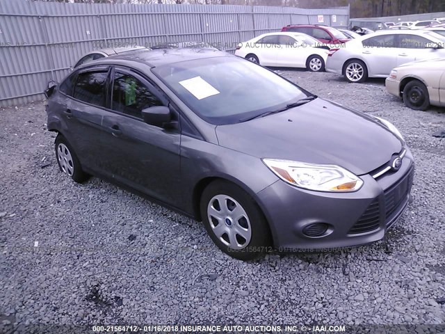 1FAHP3E28CL327314 - 2012 FORD FOCUS S GRAY photo 1