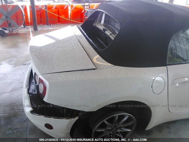 4USBT33595LS53813 - 2005 BMW Z4 2.5 WHITE photo 8