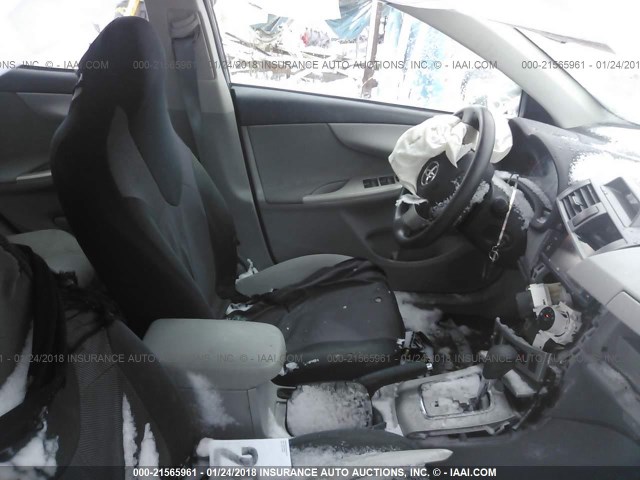 5YFBU4EE0DP169956 - 2013 TOYOTA COROLLA S/LE GRAY photo 5