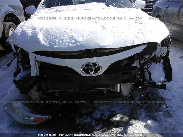 4T4BF3EK5BR192760 - 2011 TOYOTA CAMRY SE/LE/XLE WHITE photo 6