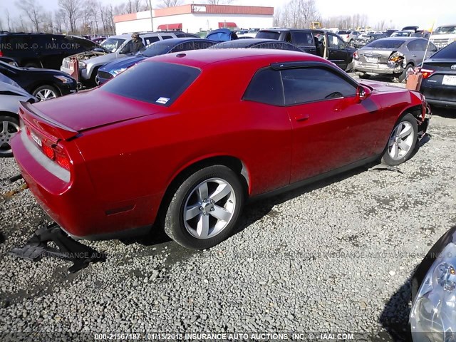 2C3CDYAG2CH153740 - 2012 DODGE CHALLENGER SXT RED photo 4