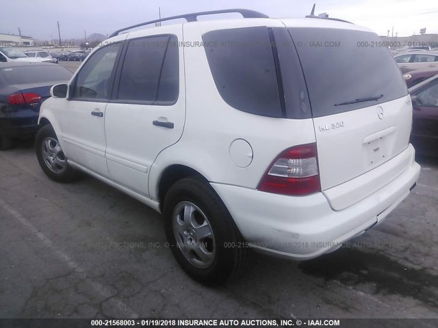 4JGAB54E73A387478 - 2003 MERCEDES-BENZ ML 320 WHITE photo 3