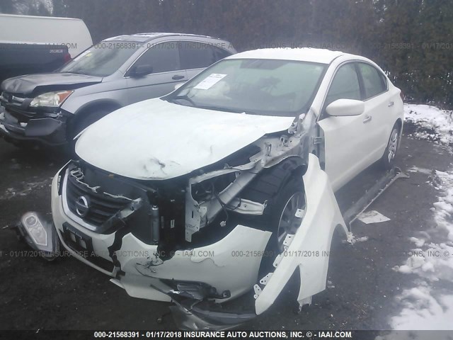 1N4AL3AP7GC199538 - 2016 NISSAN ALTIMA 2.5/S/SV/SL/SR WHITE photo 2