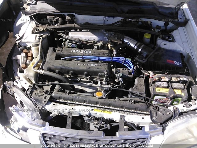 3N1BB51A5YL000875 - 2000 NISSAN SENTRA SE WHITE photo 10