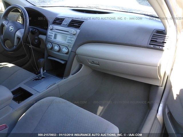 4T1BK46K97U545227 - 2007 TOYOTA CAMRY NEW GENERAT LE/XLE/SE TAN photo 5