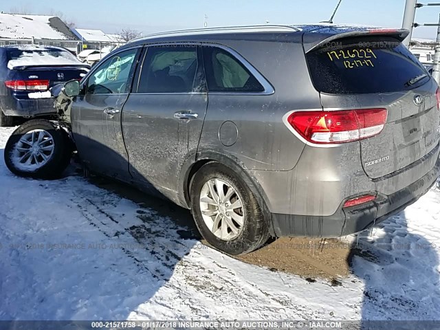 5XYPGDA56HG201838 - 2017 KIA SORENTO LX/L GRAY photo 3