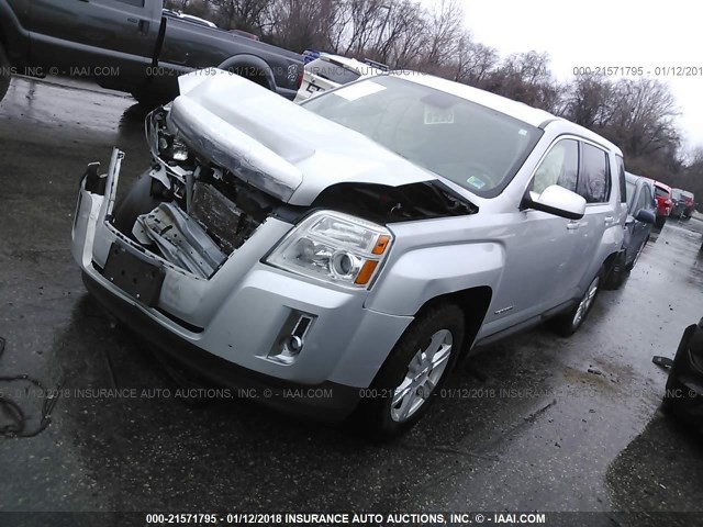 2GKALMEK9E6384490 - 2014 GMC TERRAIN SLE SILVER photo 2