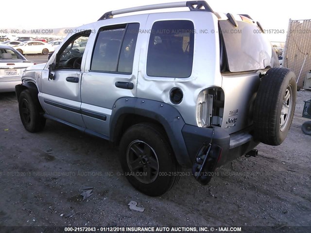 1J4GL38K05W684964 - 2005 JEEP LIBERTY RENEGADE SILVER photo 3