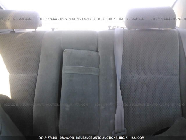 4T1BE32K22U554528 - 2002 TOYOTA CAMRY LE/XLE/SE ვერცხლისფერი ფოტო 8