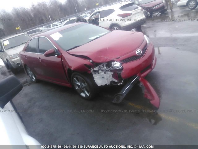 4T1BF1FK8EU869351 - 2014 TOYOTA CAMRY L/SE/LE/XLE 红色 照片 1