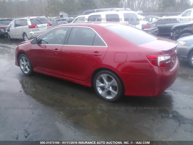 4T1BF1FK8EU869351 - 2014 TOYOTA CAMRY L/SE/LE/XLE 红色 照片 3