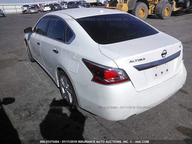 1N4AL3AP9FN896552 - 2015 NISSAN ALTIMA 2.5/S/SV/SL WHITE photo 3