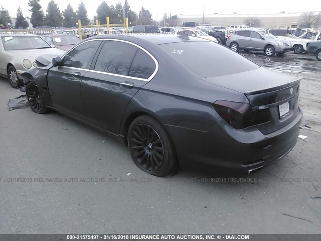 WBAKA8C56CDX01275 - 2012 BMW 750 I GRAY photo 3