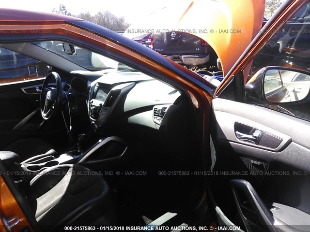 KMHTC6AD1CU030187 - 2012 HYUNDAI VELOSTER ORANGE photo 5