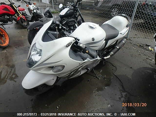 JS1GW71A262105708 - 2006 SUZUKI GSX1300 R WHITE photo 2