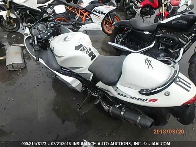 JS1GW71A262105708 - 2006 SUZUKI GSX1300 R WHITE photo 3