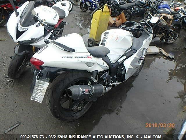 JS1GW71A262105708 - 2006 SUZUKI GSX1300 R WHITE photo 4