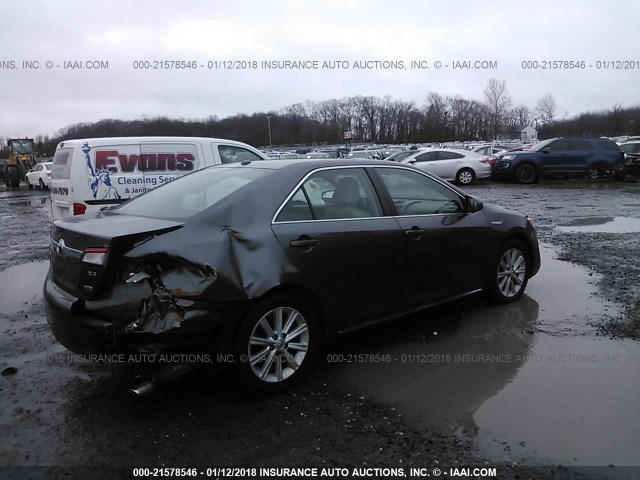 4T1BD1FK4EU115305 - 2014 TOYOTA CAMRY HYBRID/LE/XLE 灰色 照片 4