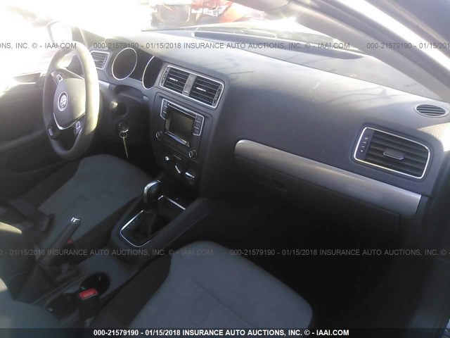 3VW2B7AJ7HM217943 - 2017 VOLKSWAGEN JETTA S 黑色 照片 5