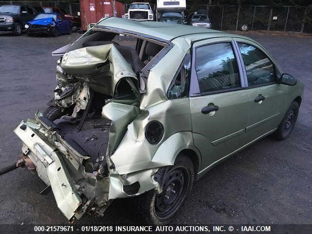 1FAFP34N67W213996 - 2007 FORD FOCUS ZX4/S/SE/SES GREEN photo 4