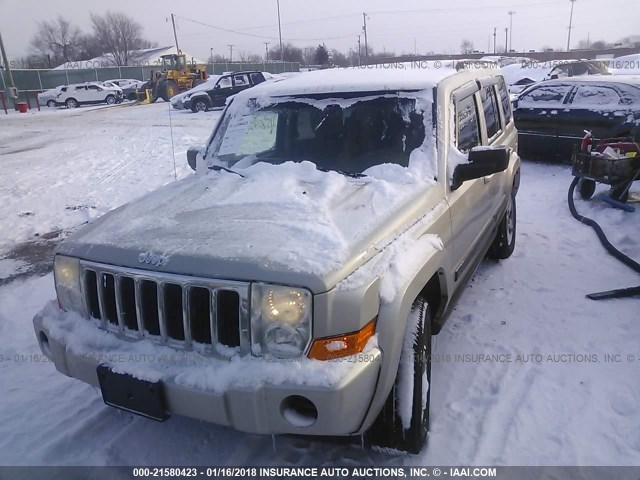 1J8HG48K57C685819 - 2007 JEEP COMMANDER SILVER photo 2