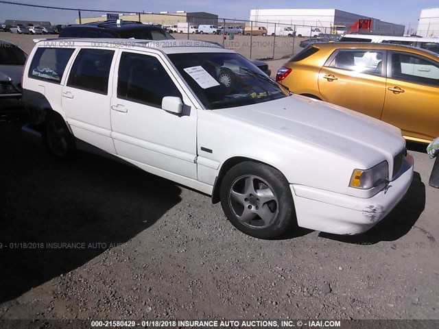 YV1LW5717S2134593 - 1995 VOLVO 850 WHITE photo 1