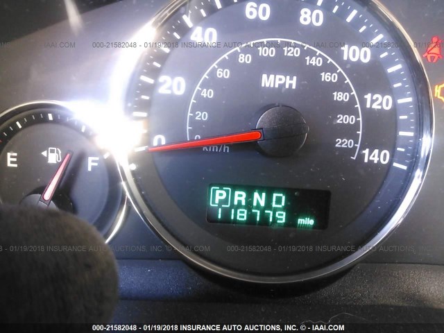 1J8HG48K06C252374 - 2006 JEEP COMMANDER BLACK photo 7