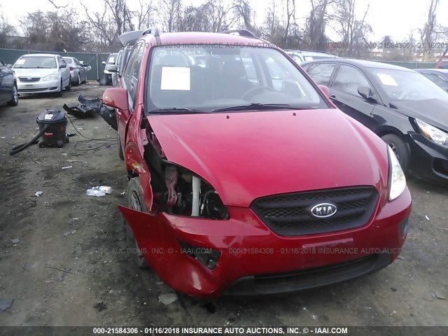 KNAFG529797275851 - 2009 KIA RONDO LX/EX RED photo 6