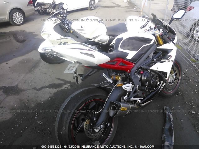 SMTA02YK0EJ609131 - 2014 TRIUMPH MOTORCYCLE DAYTONA 675/R WHITE photo 4