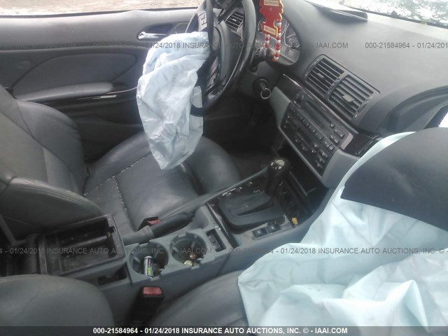 WBABW53465PL49016 - 2005 BMW 330 CI GRAY photo 5