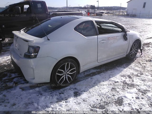 JTKJF5C71GJ015774 - 2016 TOYOTA SCION TC 白色 照片 4