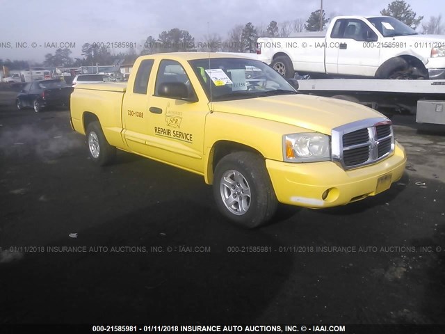 1D7HE42N35S367559 - 2005 DODGE DAKOTA SLT YELLOW photo 1