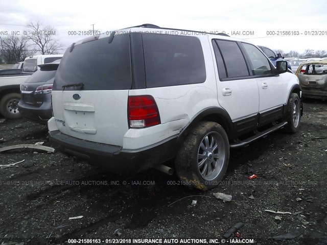 1FMFU15L44LB25431 - 2004 FORD EXPEDITION XLT თეთრი ფოტო 4