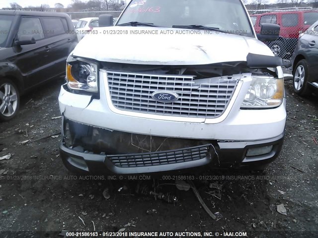 1FMFU15L44LB25431 - 2004 FORD EXPEDITION XLT თეთრი ფოტო 6