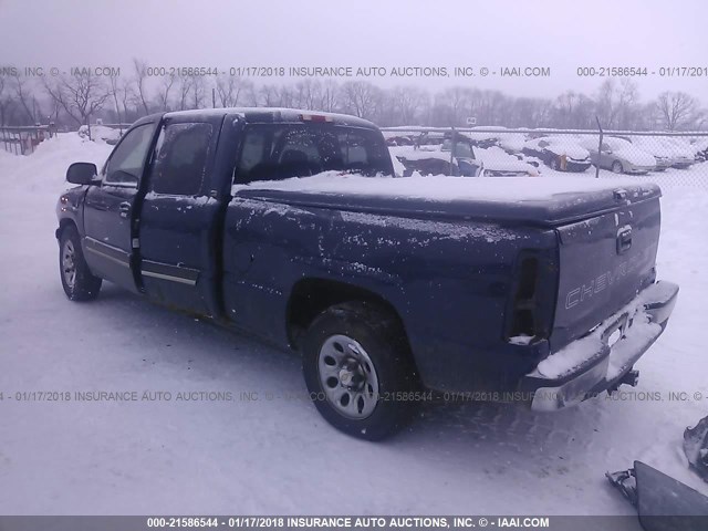 2GCEC19V451282463 - 2005 CHEVROLET SILVERADO C1500 Dark Blue photo 3