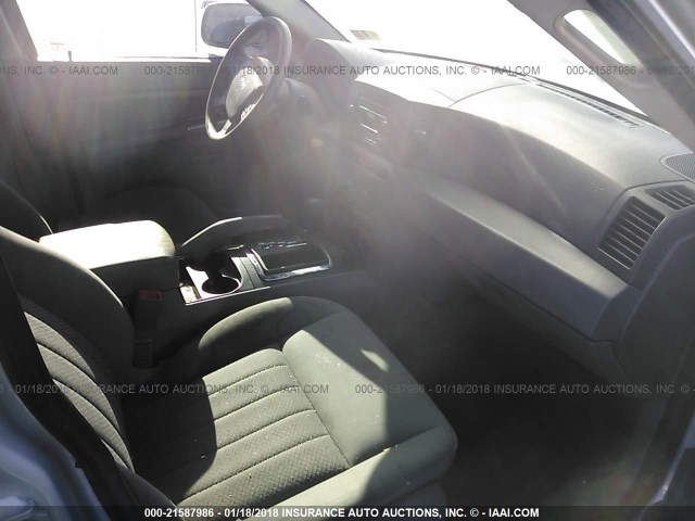 1J4GR48K25C625162 - 2005 JEEP GRAND CHEROKEE LAREDO/COLUMBIA/FREEDOM 银色 照片 5