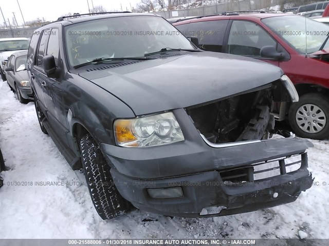 1FMPU16L54LA11926 - 2004 FORD EXPEDITION XLT GRAY photo 1