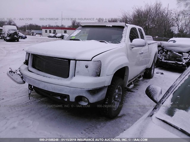 2GTEK19J871593798 - 2007 GMC NEW SIERRA K1500 WHITE photo 2