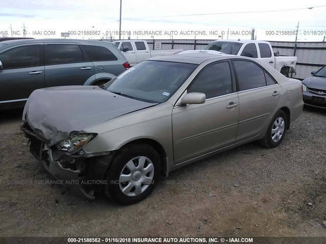 JTDBE32KX40261619 - 2004 TOYOTA CAMRY LE/XLE GOLD photo 2