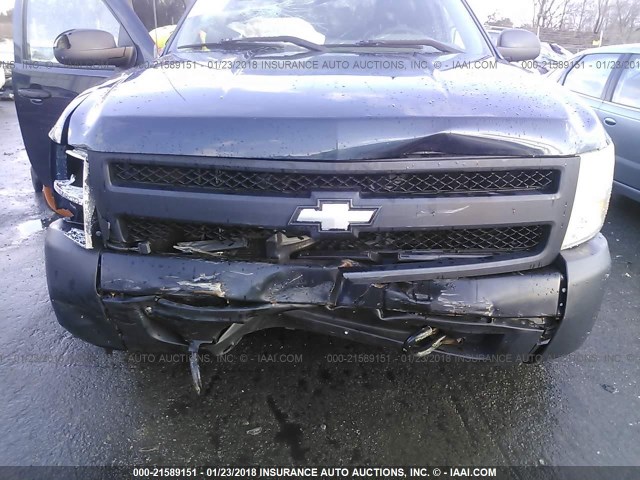 2GCEC19C971563644 - 2007 CHEVROLET SILVERADO C1500 BLUE photo 6