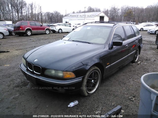 WBADP6330XBV60800 - 1999 BMW 528 IT AUTOMATIC BLACK photo 2