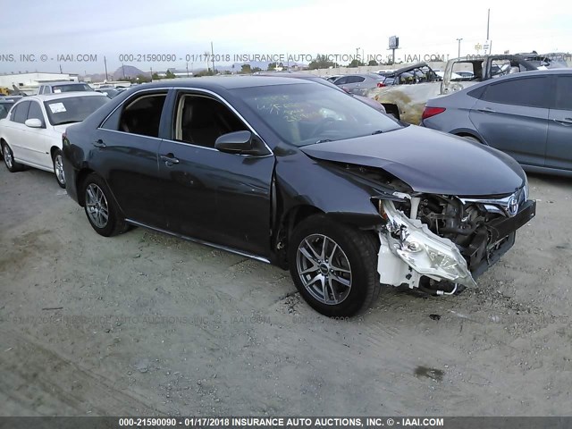 4T1BD1FK3CU061962 - 2012 TOYOTA CAMRY HYBRID/LE/XLE 灰色 照片 1