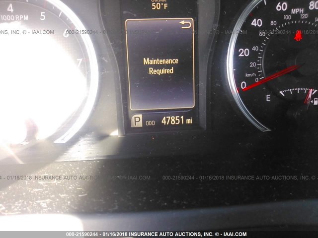 4T1BF1FK0FU067670 - 2015 TOYOTA CAMRY LE/XLE/SE/XSE Weiß Foto 7