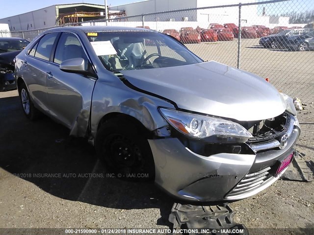 4T4BF1FK2FR509497 - 2015 TOYOTA CAMRY LE/XLE/SE/XSE SILVER photo 1