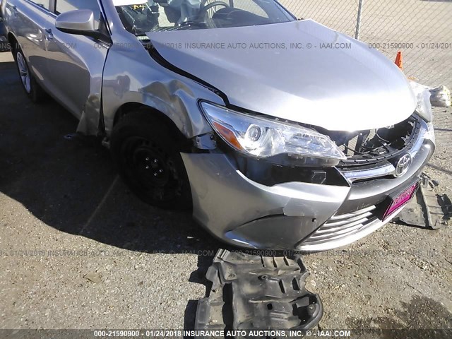 4T4BF1FK2FR509497 - 2015 TOYOTA CAMRY LE/XLE/SE/XSE SILVER photo 6