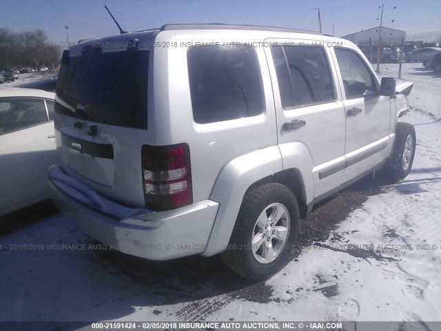 1J8GN28K49W522781 - 2009 JEEP LIBERTY SPORT SILVER photo 4