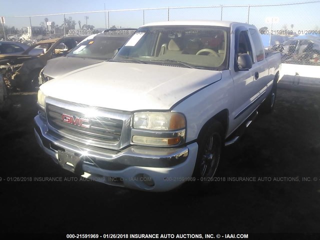 1GTEC19V46Z132197 - 2006 GMC NEW SIERRA C1500 WHITE photo 2